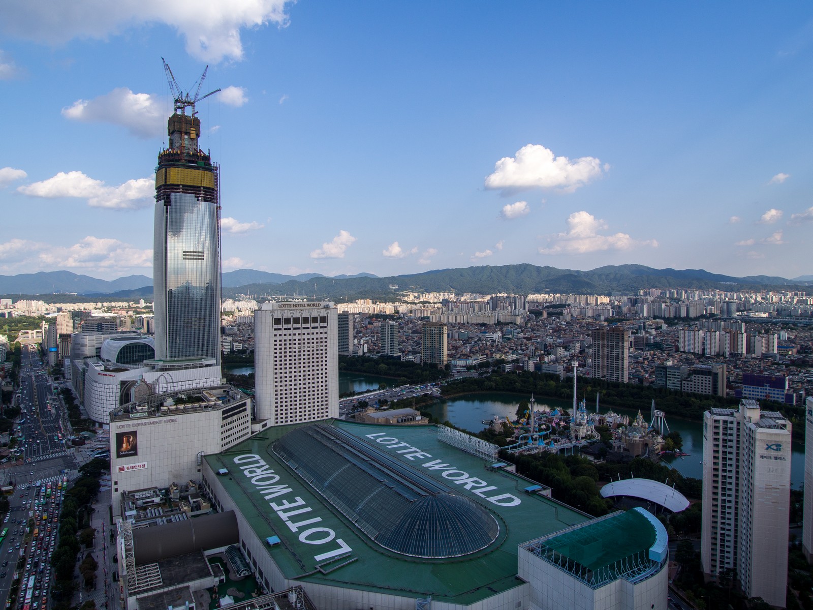 롯데월드 | 서울연구데이터서비스