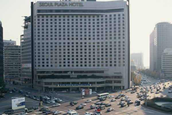 프라자 호텔주변