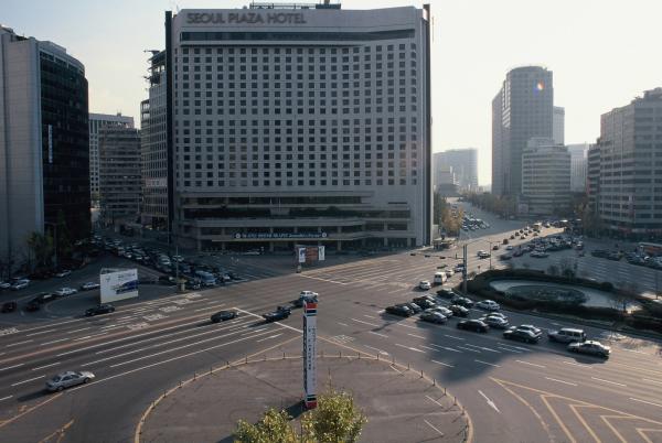 프라자 호텔주변