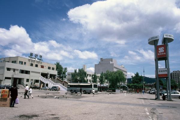 용산역과 남산타워