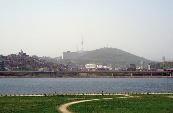 남산