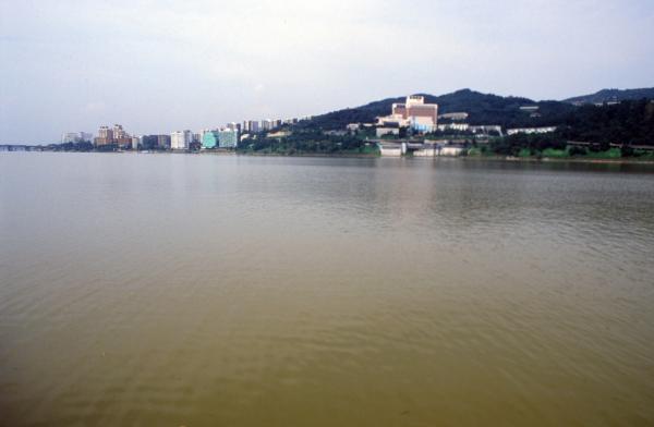 워커힐과 아차산