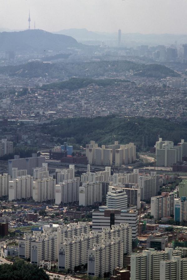 하계동, 번동(좌)남산