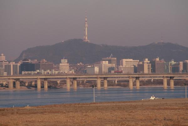 서강대교와 남산타워