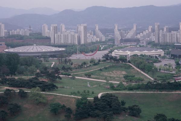 제1,2체육관과 올림픽선수촌APT