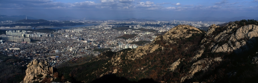 남산타워와 강남 및 동북지역