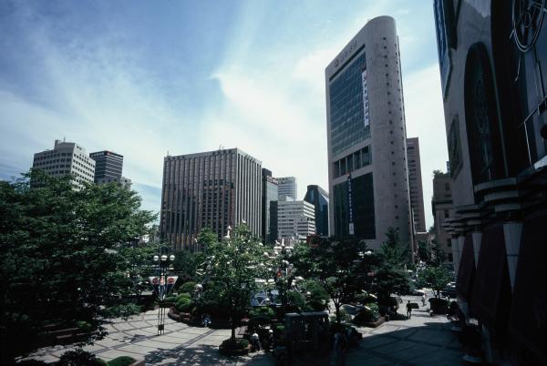 을지로 입구 빌딩가