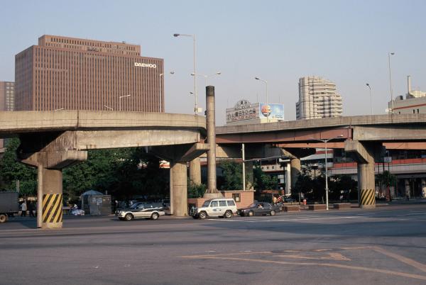중림동 약현성당에서 본 서울역과 남산방향