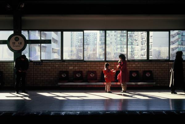 지하철 출근 모습