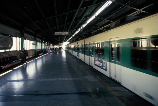 지하철 출근 모습