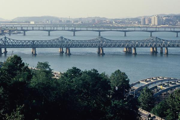 용산구, 동작구 인근 한강변