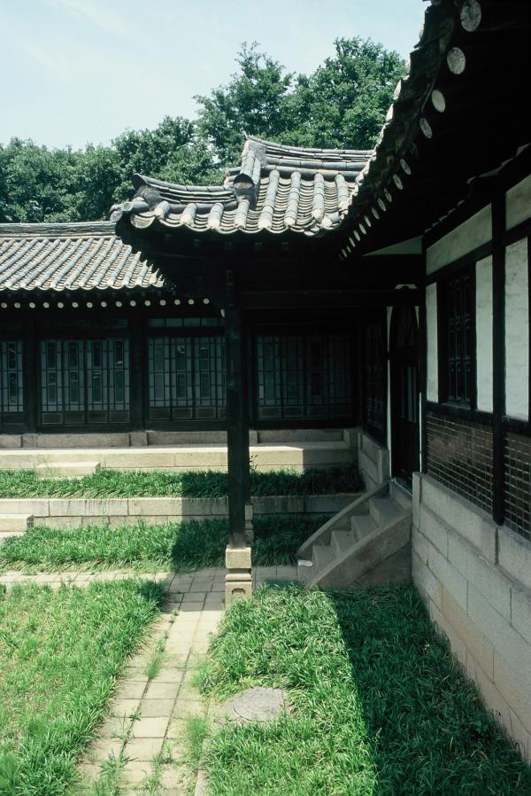 건국대학교내 모진동한옥