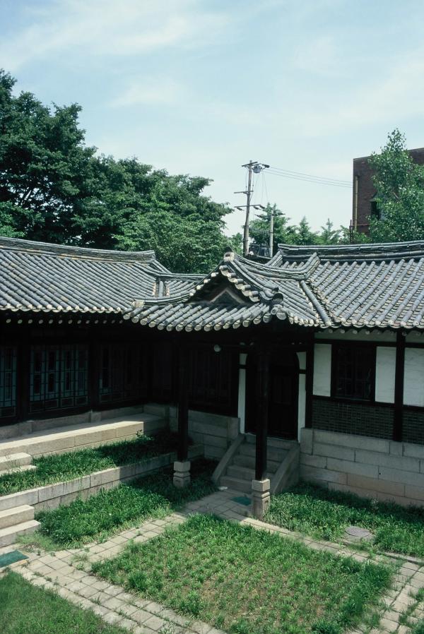 건국대학교내 모진동한옥