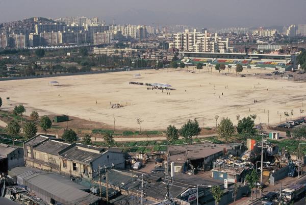 뚝섬 벤처기업단지(구 경마장 부지)