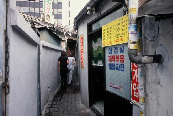 종로 YMCA 뒷편의 먹자골목