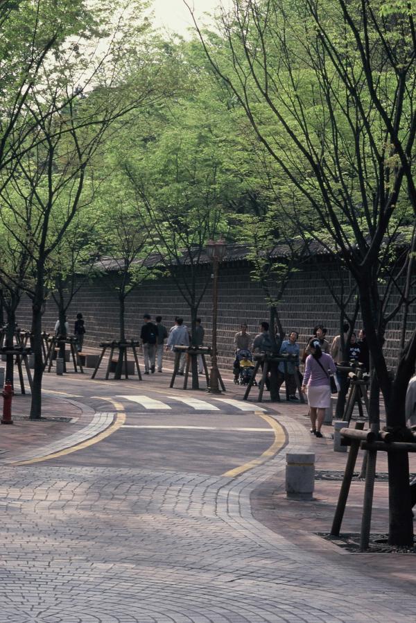 덕수궁 돌담길