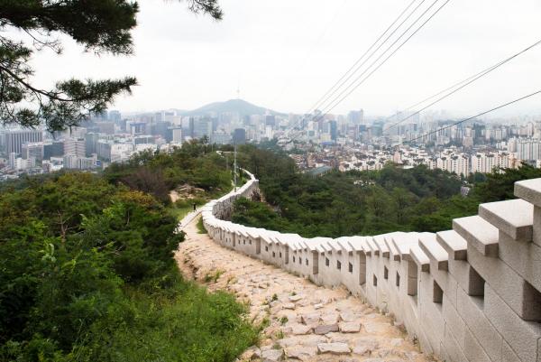 인왕산과성곽