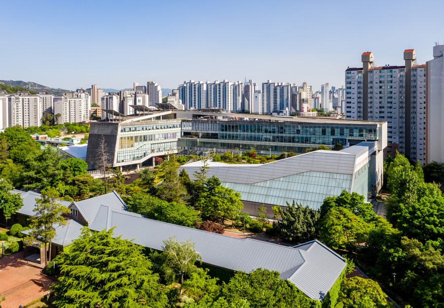 서울시립대학교