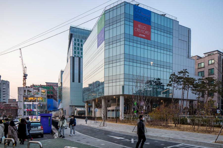 홍대입구역 복합역사