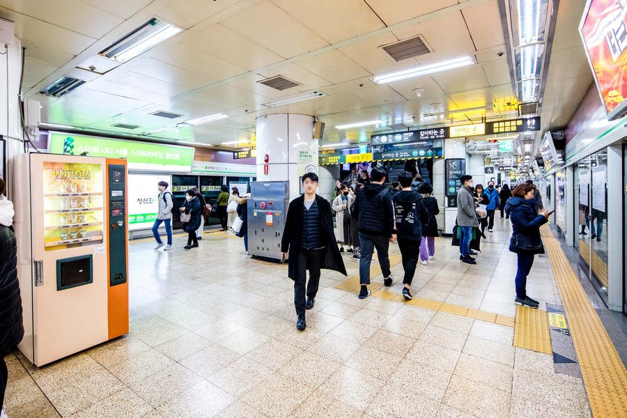 홍대입구역 2호선