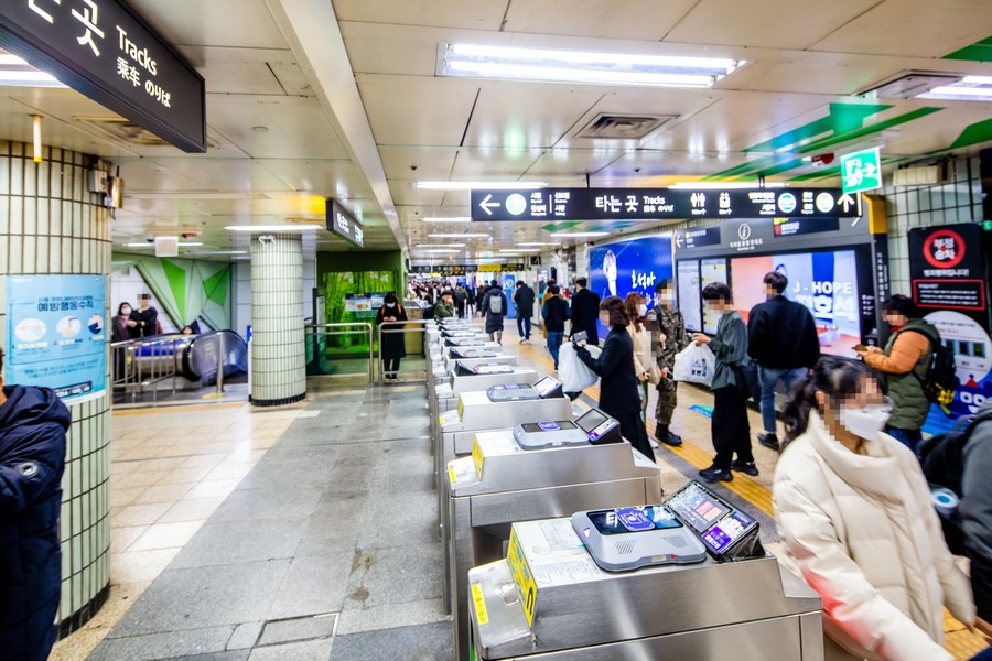홍대입구역 2호선